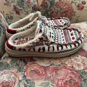 Hey Dude Wally Ugly Christmas Sweater Lined Mule Slip On Shoes women’s size 10